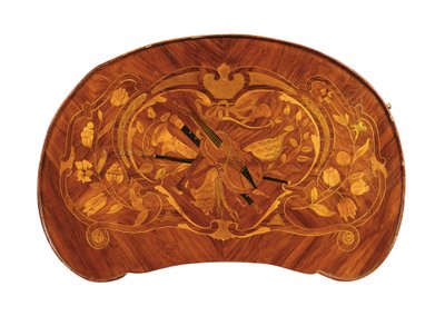 लुईस XV तालिका एक एग्रे, c.1750 (ट्यूलिपवुड और मार्कीट्री) (463005 भी देखें) द्वारा पियरे रूसेल