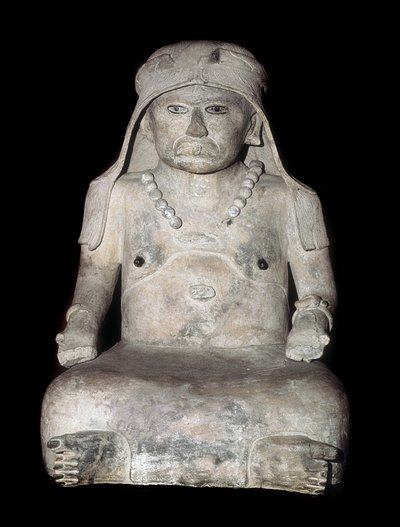 प्रीकोलम्बियाई कला: सिर ढकने वाली बूढ़ी औरत। वेराक्रूज़ (मेक्सिको) से मूर्तिकला द्वारा पूर्व कोलंबियन पूर्व कोलंबियन