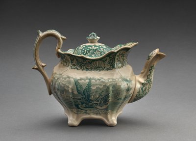 Teapot, c.1847-49 (ट्रांसफर प्रिंट के साथ सीसा-चमकता हुआ मिट्टी के बरतन) द्वारा राल्फ हॉल
