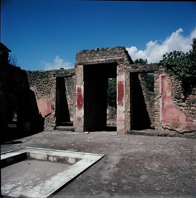 विला में द्वारा उपन्यास