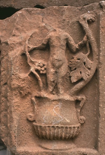 नक्काशीदार सजावट, सर्टियस मार्केट, उच्च शाही अवधि (27 ई.पू.-395 ईस्वी) के साथ वास्तुकला का टुकड़ा (यह भी देखें द्वारा रोमन इंपीरियल काल