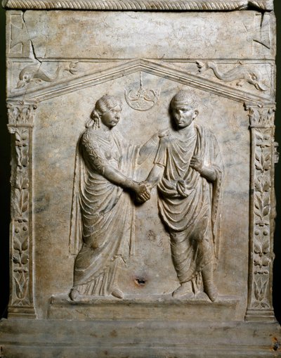 रोमन कला: अंत्येष्टि वेदी एक शादी के दृश्य को सजाती है (Junctio dextrarum)। निचला आराम। रोम, म्यूजियो नाजियोनेल रोमानो द्वारा रोमन रोमन