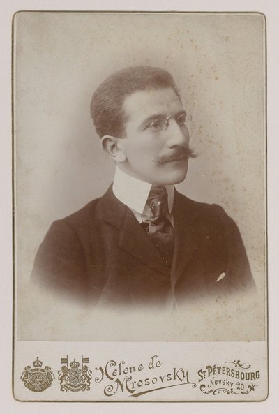 चित्रकार लियोन बक्स्ट का पोर्ट्रेट (1866-1924) द्वारा रूसी फोटोग्राफर