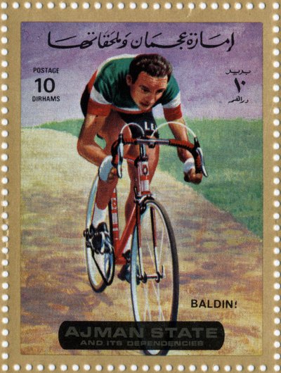 संयुक्त अरब अमीरात टिकट साइकिल चालक Ercole Baldini का प्रतिनिधित्व (Ne 1933)। द्वारा स्कूल अरबी