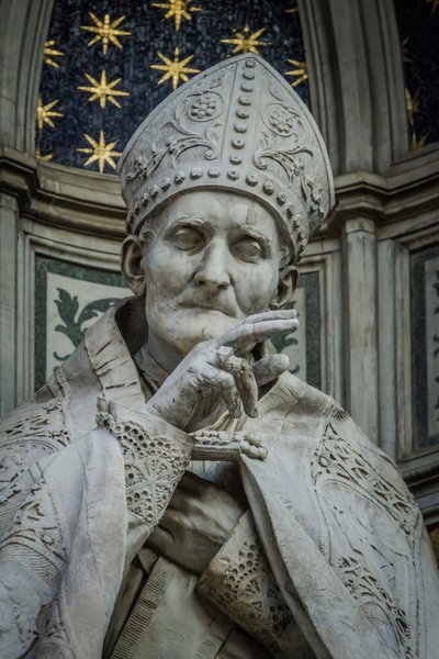 Sant'Antonino Pierozzi (1389-1459), बट्रेस आला में मूर्ति, सेंट मैरी ऑफ फ्लावर कैथेड्रल, फ्लोरेंस ((यूनेस्को विश्व विरासत सूची) का अग्रभाग द्वारा स्कूल फ्लोरेंटाइन