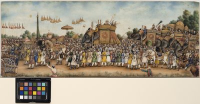 अकबर शाह II एक विशाल जुलूस में हाथी की सवारी करता है, c.1835 (अपारदर्शी जल रंग और हाथी दांत पर सोना) द्वारा स्कूल मुगल