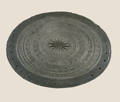 डोंग सोन ड्रम के शीर्ष का विवरण, दूसरी-पहली शताब्दी ईसा पूर्व (कांस्य) द्वारा स्कूल वियतनामी