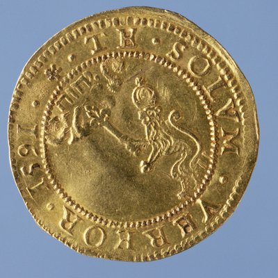 जेम्स I, एडिनबर्ग टकसाल, 1591 (रिवर्स) (गोल्ड) के 4-पाउंड स्कॉट्स (हैट-पीस) (मोटे तौर पर 58855 देखें) द्वारा Scottish School