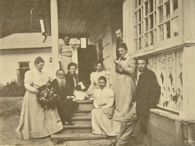 रूसी लेखक लियो टॉल्स्टॉय अपने परिवार के साथ जन्मदिन, रूस, 1900 के दशक में द्वारा सोफिया एंड्रीवाना टॉल्स्टया