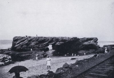 द केव रॉक, डरबन (बी/डब्ल्यू फोटो) द्वारा दक्षिण अफ्रीकी फोटोग्राफर
