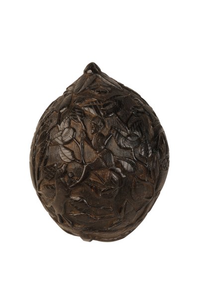 नक्काशीदार नारियल मनी बॉक्स बगबियर, स्पेनिश औपनिवेशिक, c.1800 (नारियल) द्वारा स्पेनिश स्कूल