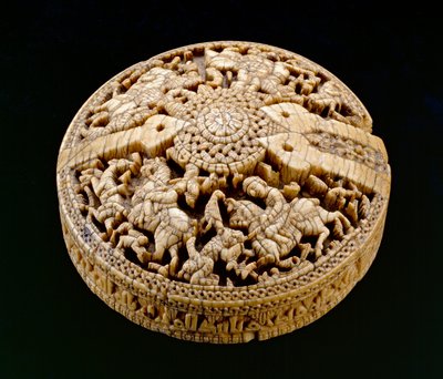 चार शिकारियों और जानवरों के साथ सजाए गए एक कंटेनर से ढक्कन, उमय्यद अवधि, 998-999 ई। द्वारा स्पेनिश स्कूल