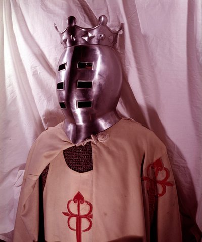 सैन्य सूट: सैंटियागो के सैन्य आदेश के एक सवार का कवच (San Jaime de la Espada or Santiago de l'Epee) द्वारा स्पेनिश स्कूल