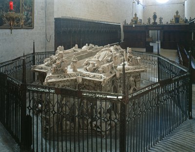 कैस्टिले के जुआन द्वितीय का मकबरा (1405-54) और पुर्तगाल का इसाबेल (संगमरमर) द्वारा स्पेनिश स्कूल
