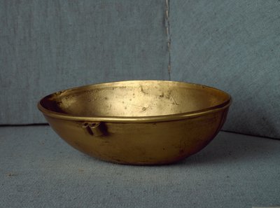 सुमेरियन सभ्यता: सोने में अंडाकार कप। मंद। 15 सेमी बगदाद, राष्ट्रीय इराक संग्रहालय द्वारा सुमेरियन सुमेरियन