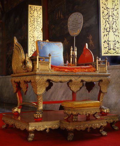उपदेशक कुर्सी (लकड़ी और धातु) द्वारा Thai School