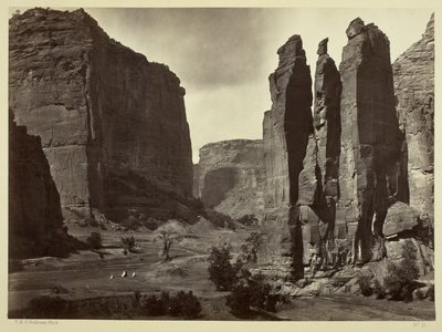 कानोन डे चेल्ले, ग्रैंड कानन की दीवारें, लगभग 1200 फीट, 1873 में द्वारा टिमोथी OSullivan