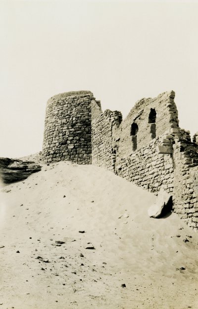  द्वारा उगो मोनेरेट डी विलार्ड