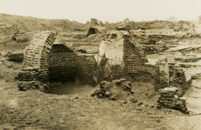  द्वारा उगो मोनेरेट डी विलार्ड