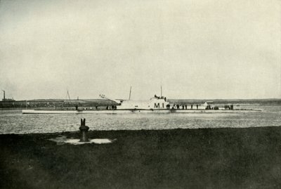 एक ब्रिटिश सुपर-पनडुब्बी, c1914-1918, 1919। द्वारा अज्ञात