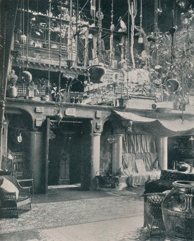 श्री लुई सी। टिफ़नी, 1897 के स्टूडियो में एक कॉर्नर द्वारा अज्ञात
