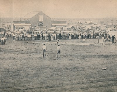 बुलवायो में एक सामूहिक बैठक, c1900। द्वारा अज्ञात