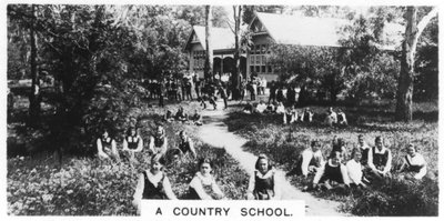 एक देश का स्कूल, ऑस्ट्रेलिया, 1928 द्वारा अज्ञात