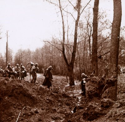 एडलेट पर अग्रिम, उत्तरी फ्रांस, c1918 द्वारा अज्ञात