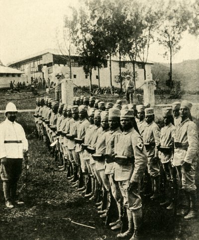 जर्मनी के लिए लड़ रहे अफ्रीकी सैनिक, प्रथम विश्व युद्ध, 1914, c1920। द्वारा अज्ञात