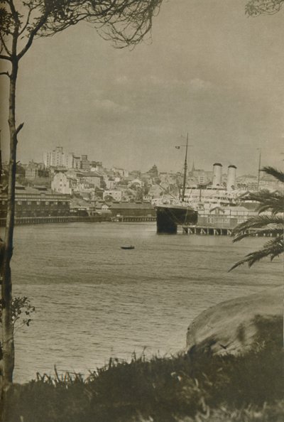 एक ओरिएंट लाइनर 1937 में वूलोमोमूलू बे में बर्थ किया गया द्वारा अज्ञात
