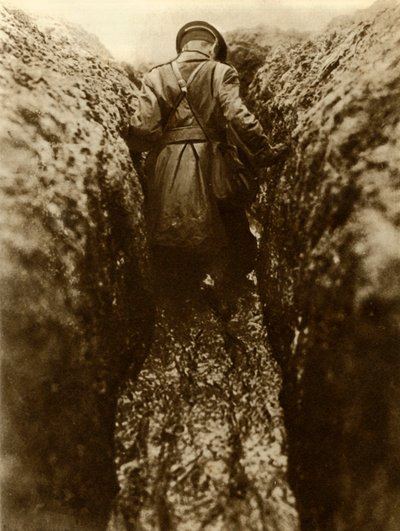 खाई में एक अधिकारी, फ्रांस, प्रथम विश्व युद्ध, 1916, 1935। द्वारा अज्ञात
