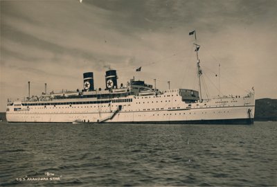 ब्रिटिश यात्री जहाज एसएस अरंडोरा स्टार ऑफ़ द ब्लू स्टार लाइन, 1936 द्वारा अज्ञात