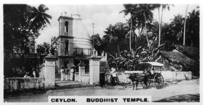 बौद्ध मंदिर, सीलोन, c1925 द्वारा अज्ञात