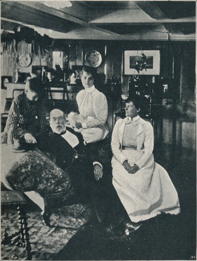 कैप्टन बॉर्चियर, उनकी बेटी और ग्रैंड-डॉटर, c1900, 1910 द्वारा अज्ञात