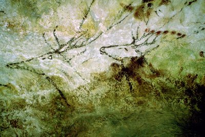लास्काक्स से 'तैराकी हिरण' की गुफा-पेंटिंग, सी15000 ईसा पूर्व द्वारा अज्ञात