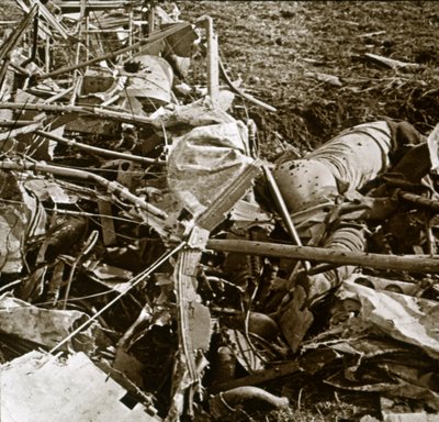 दुर्घटनाग्रस्त विमान, आइसेन, फ्रांस, c1914-c1918 द्वारा अज्ञात