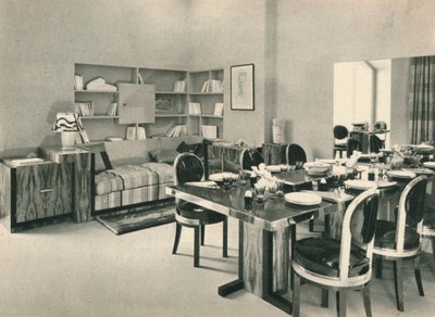 भोजन कक्ष ला मैट्रायज द्वारा निर्मित, c1928 द्वारा अज्ञात