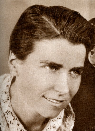डोरोथी अर्जनर, अमेरिकी फिल्म निर्देशक, 1933 द्वारा अज्ञात