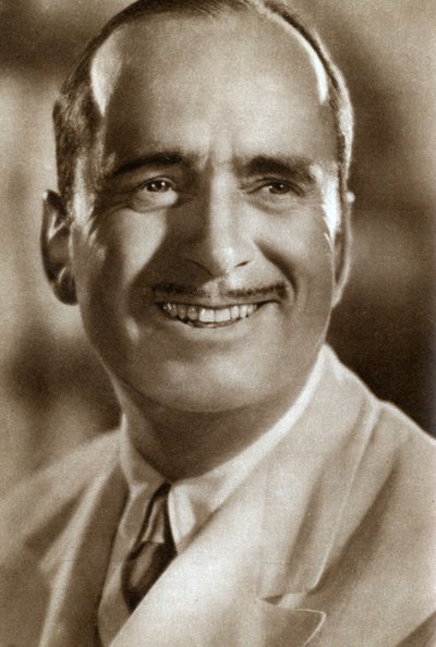 डगलस फेयरबैंक्स, अमेरिकी अभिनेता, पटकथा लेखक, निर्देशक और निर्माता, 1933 द्वारा अज्ञात