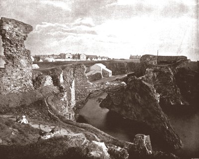 डनबर कैसल, ईस्ट लोथियन, स्कॉटलैंड, 1894। द्वारा अज्ञात
