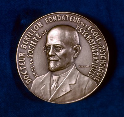 एडगर बेरिलॉन, फ्रांसीसी मनोवैज्ञानिक, 1929 द्वारा अज्ञात