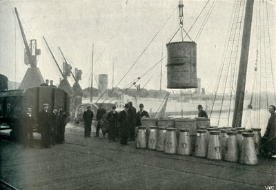 साउथेम्प्टन में 1902 में फ्रेंच मिल्क लैंड किया गया। द्वारा अज्ञात