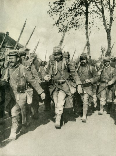 मार्च पर फ्रांसीसी सैनिकों, प्रथम विश्व युद्ध, 1914-1918, c1920। द्वारा अज्ञात