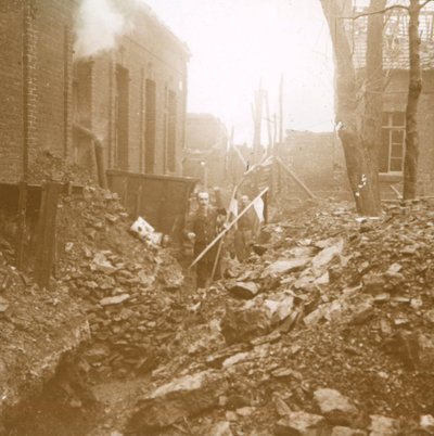 जर्मन पेनेन्ट्स, कैरिसी, उत्तरी फ्रांस, c1914-c1918 द्वारा अज्ञात