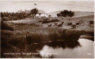 ग्लेनैल्स होटल, द क्लब हाउस और द डुक डब्स, c1930 द्वारा अज्ञात