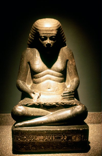 कार्नक, 1718 वें राजवंश, c1500 ईसा पूर्व से एक बैठा हुआ प्राचीन मिस्र के मुंशी की ग्रेनाइट प्रतिमा द्वारा अज्ञात