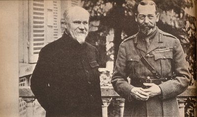 फ्रांस में ब्रिटिश जनरल हेडक्वार्टर, 1919, 1935 में राष्ट्रपति पॉइनकेयर के साथ महामहिम। द्वारा अज्ञात