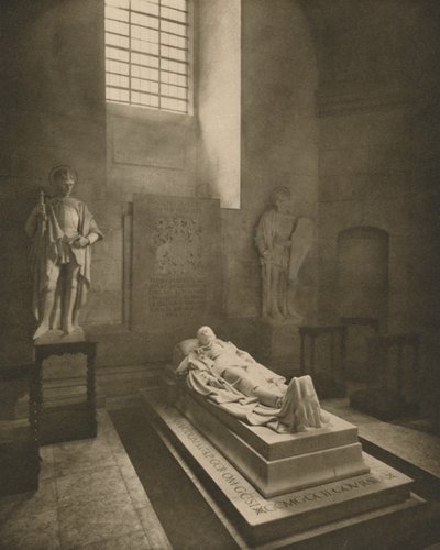 सेंट पॉल कैथेड्रल के किचनर मेमोरियल चैपल में, c1935। द्वारा अज्ञात