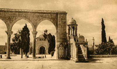 जेरूसलम - मस्जिद अल-अक्सा, c1918-c1939। द्वारा अज्ञात