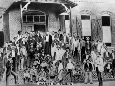 ताम्पा में मार्टी, 1892,1920s द्वारा अज्ञात